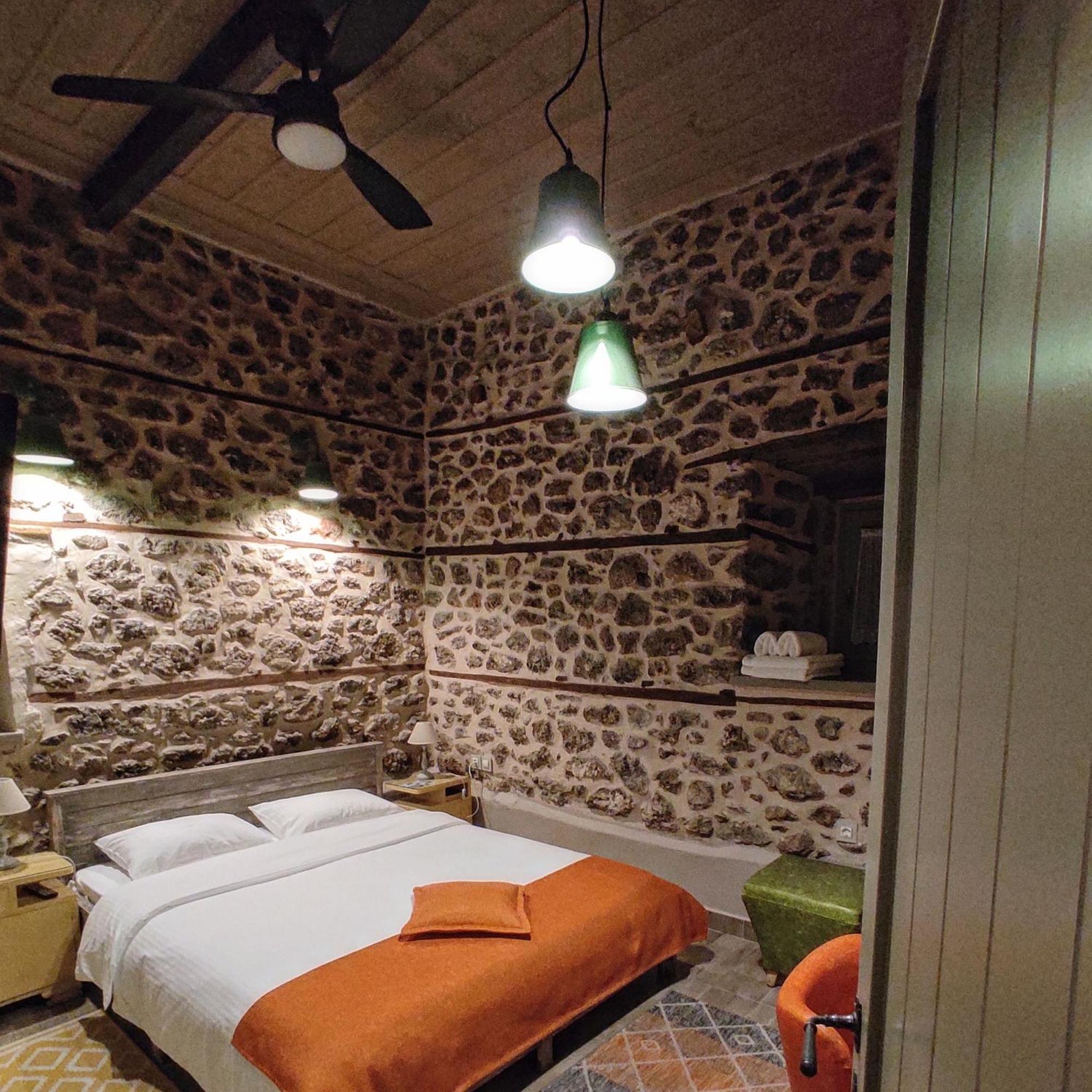 Bayiri Petit Pension Litóchoron Esterno foto