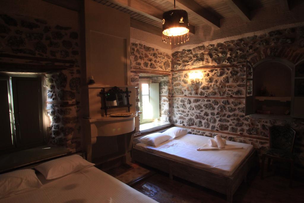 Bayiri Petit Pension Litóchoron Esterno foto